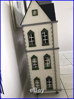 Pottery Barn Kids 2008 Palace Park Hotel Retired Collectible Doll House Toys