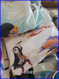 Pottery Barn Kids DC Super Hero Girls Full/Queen Duvet Set With Extra Sheets And
