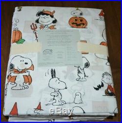 Pottery Barn Kids Snoopy & Friends Halloween Peanuts Cotton Queen Sheet Set NEW